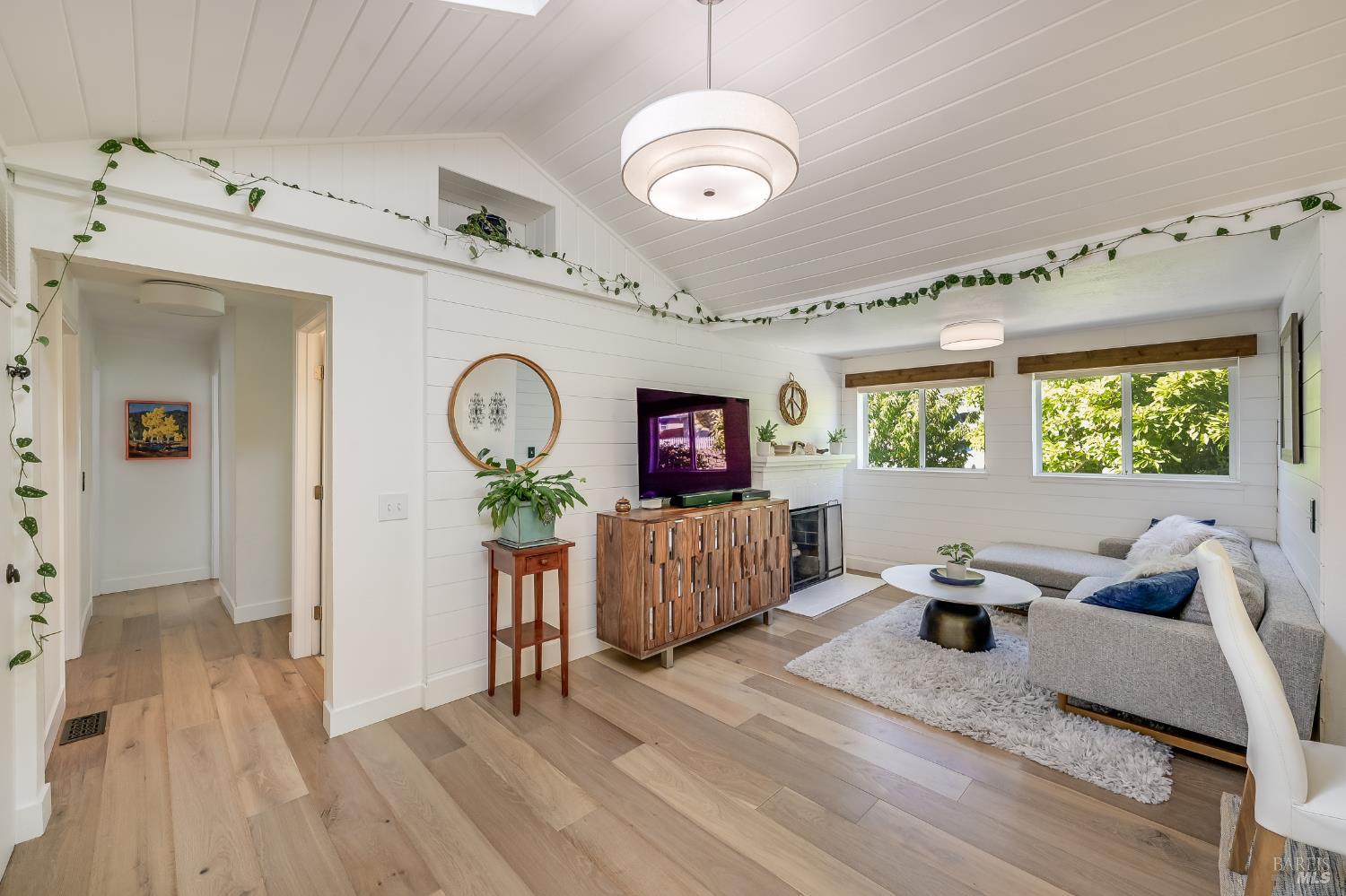 679 Cherry Street Novato CA 94945