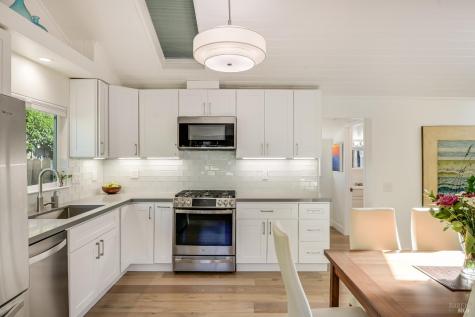 679 Cherry Street Novato CA 94945