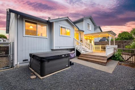 3532 Banyan Street Santa Rosa CA 95403