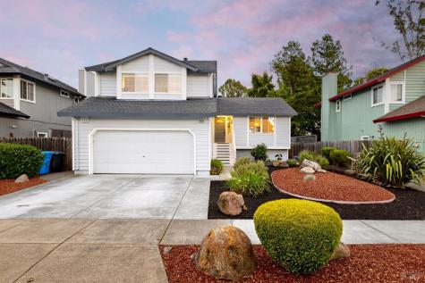 3532 Banyan Street Santa Rosa CA 95403