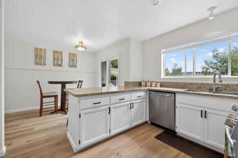 3532 Banyan Street Santa Rosa CA 95403