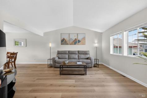 3532 Banyan Street Santa Rosa CA 95403
