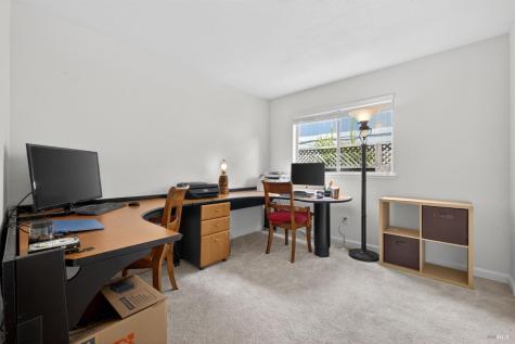 3532 Banyan Street Santa Rosa CA 95403