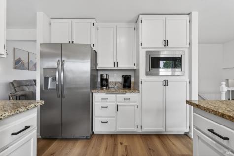 3532 Banyan Street Santa Rosa CA 95403