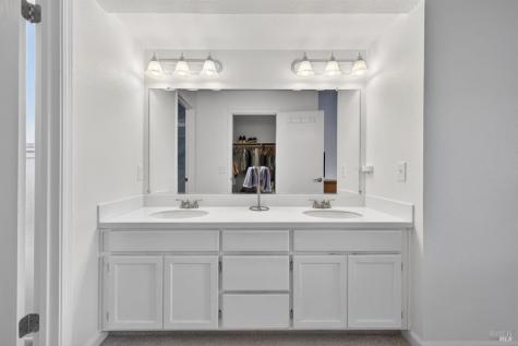 3532 Banyan Street Santa Rosa CA 95403