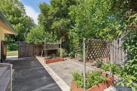 230 Flint Court Sonoma CA 95476