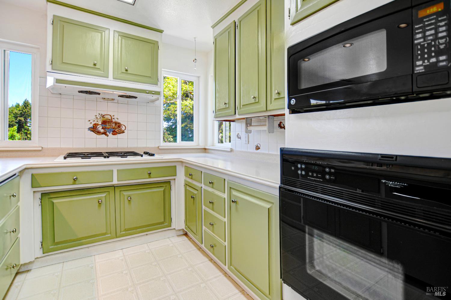 530 Bloomfield Road Sebastopol CA 95472