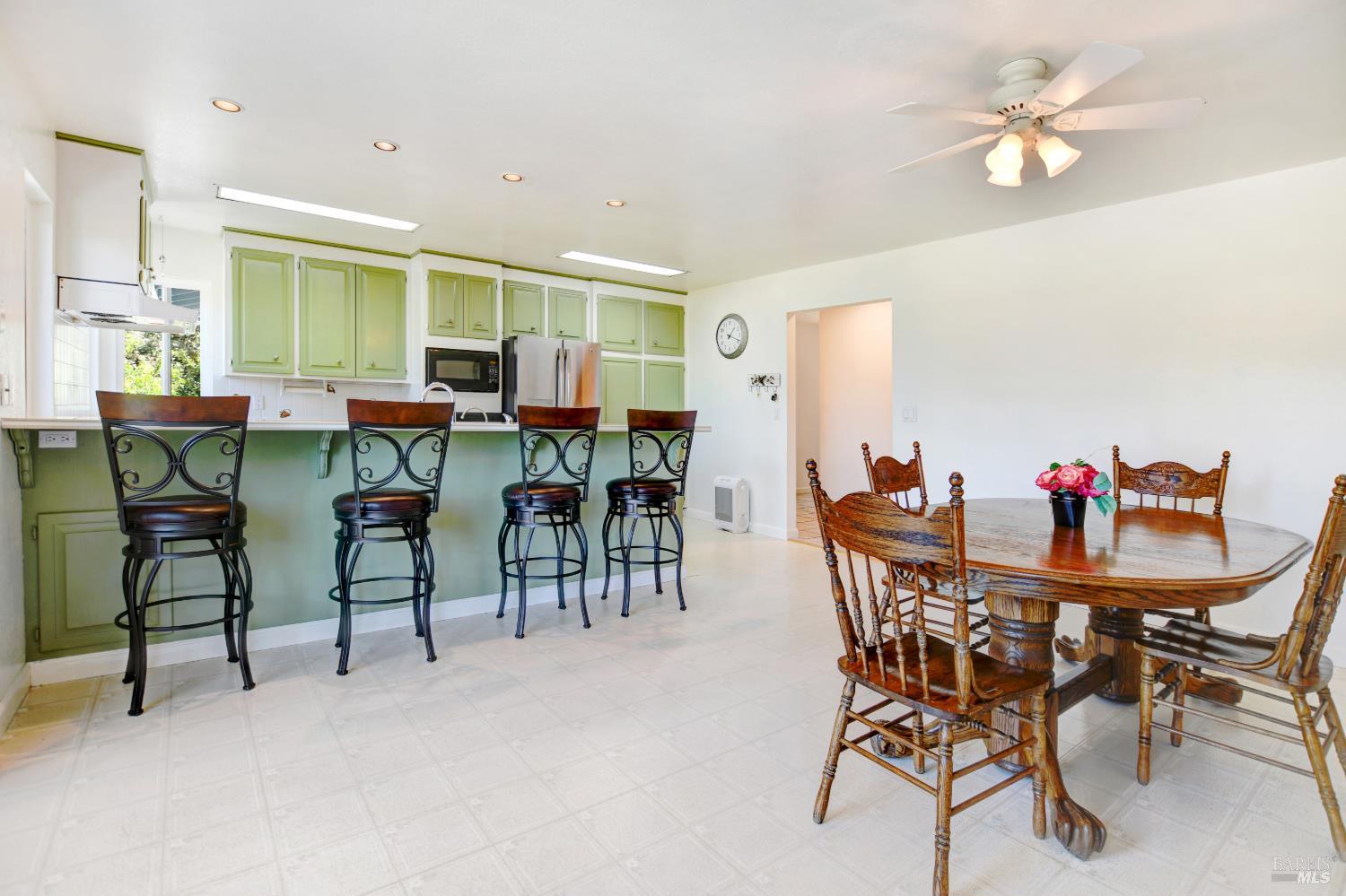 530 Bloomfield Road Sebastopol CA 95472