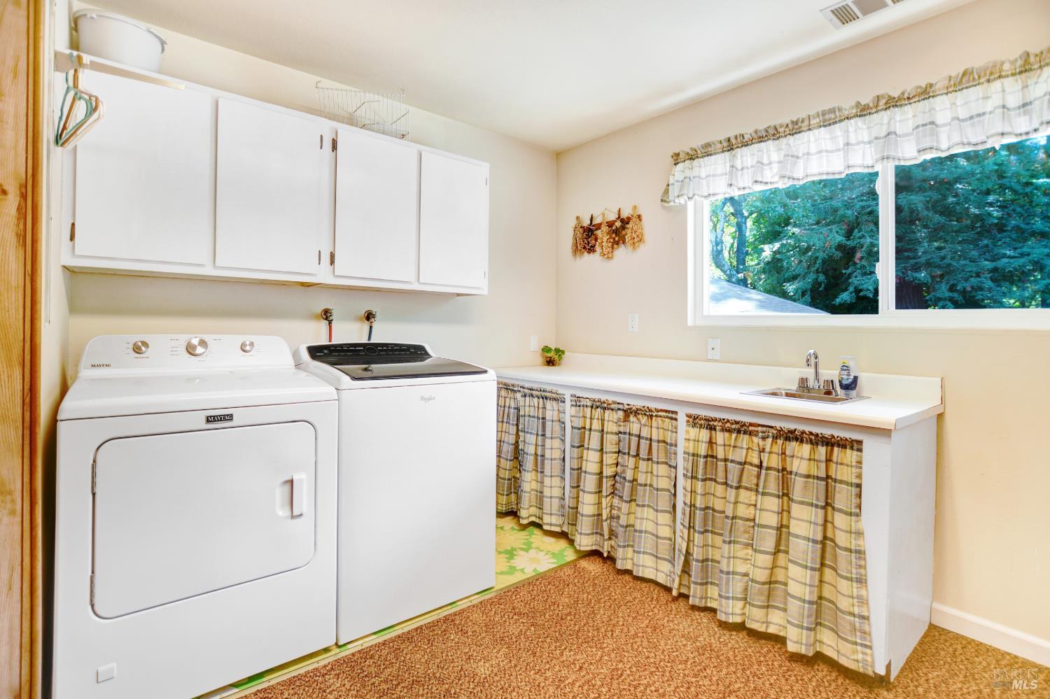 530 Bloomfield Road Sebastopol CA 95472