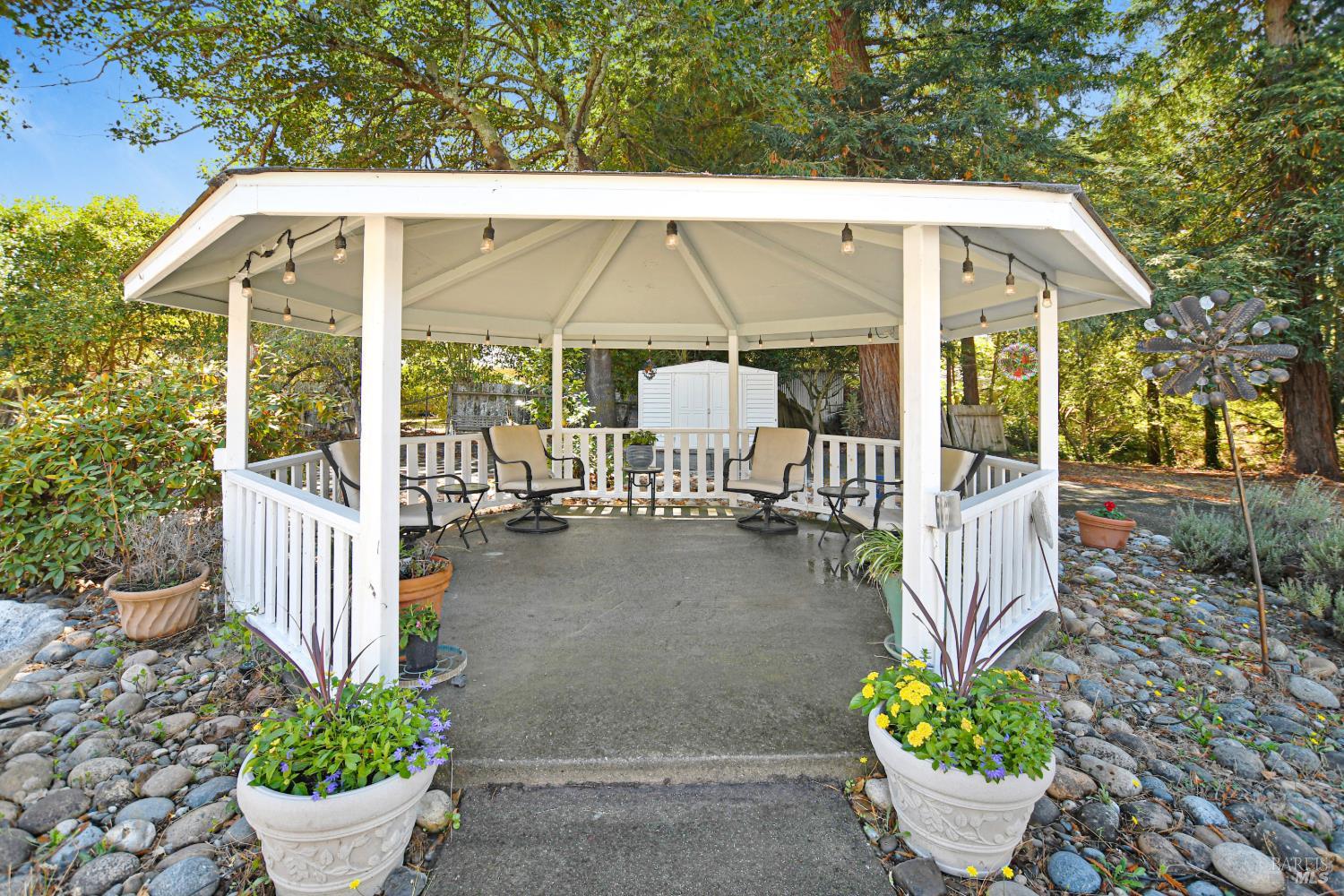 530 Bloomfield Road Sebastopol CA 95472