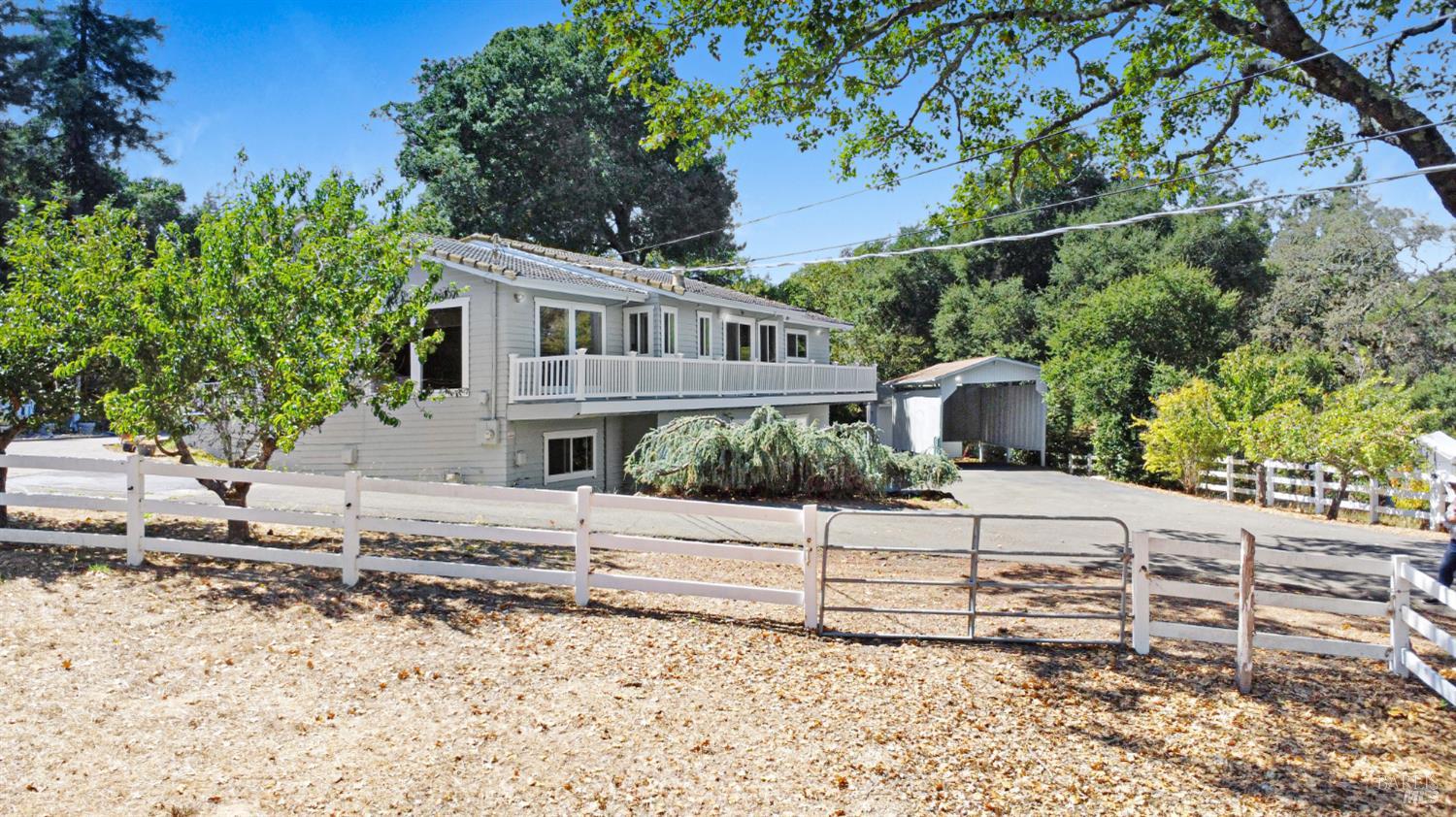 530 Bloomfield Road Sebastopol CA 95472