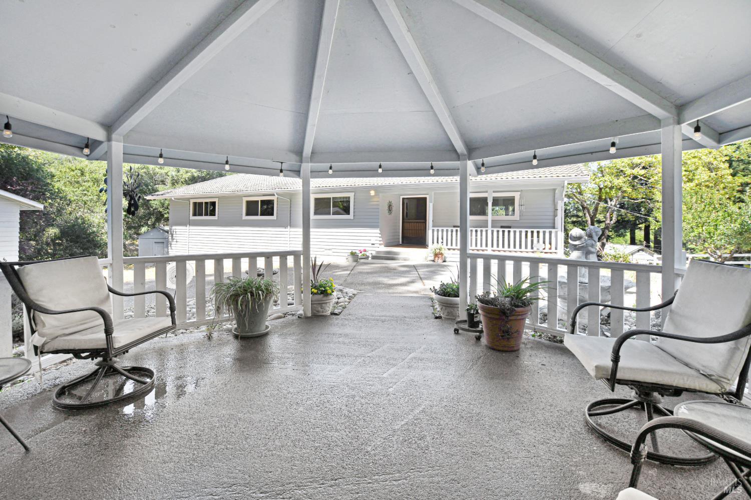 530 Bloomfield Road Sebastopol CA 95472