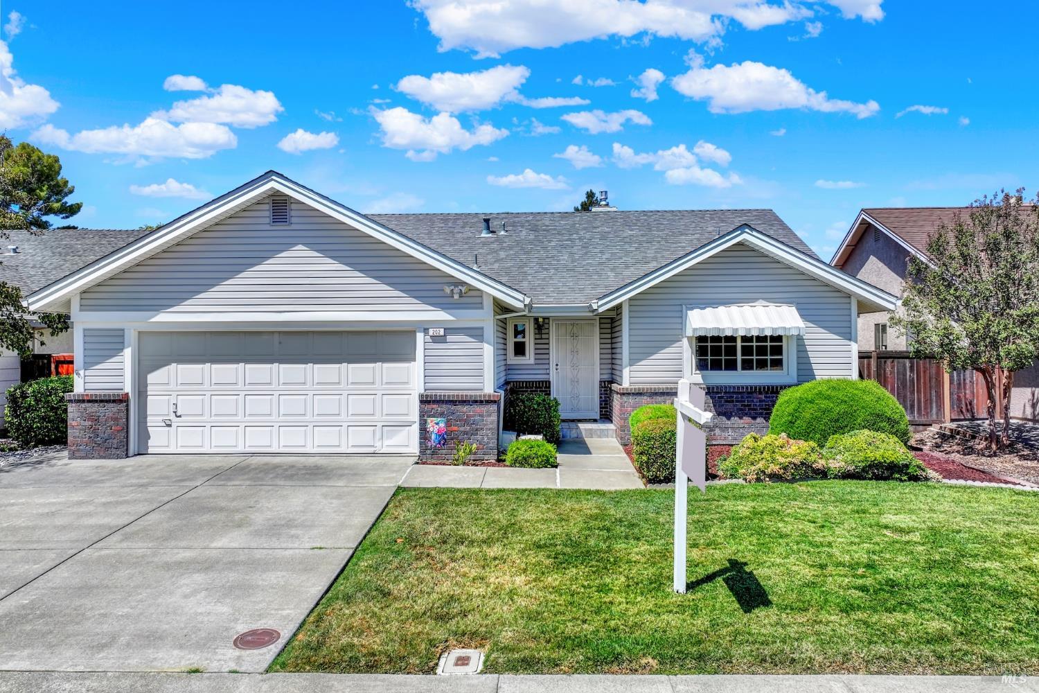 202 White Sands Drive Vacaville CA 95687