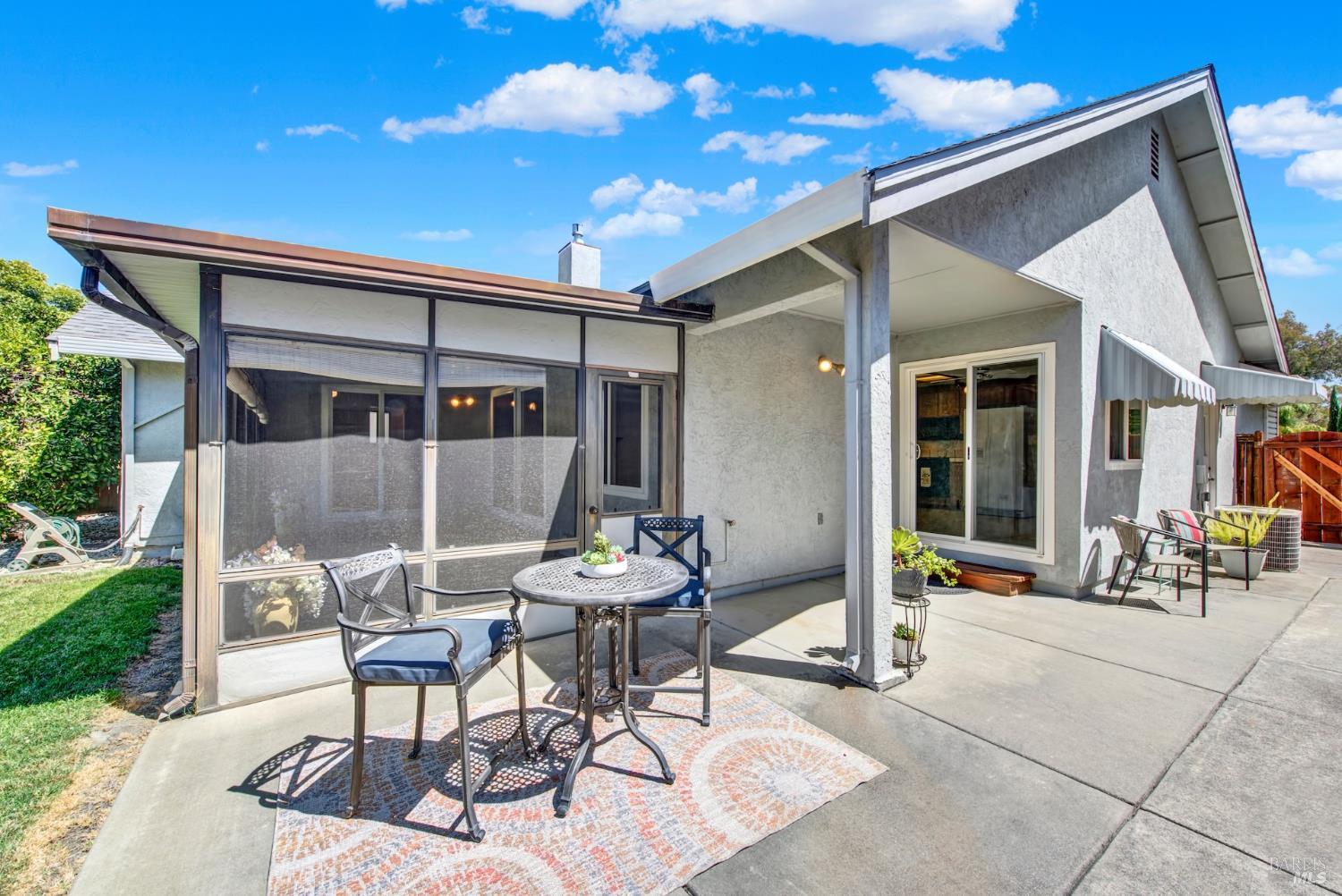 202 White Sands Drive Vacaville CA 95687