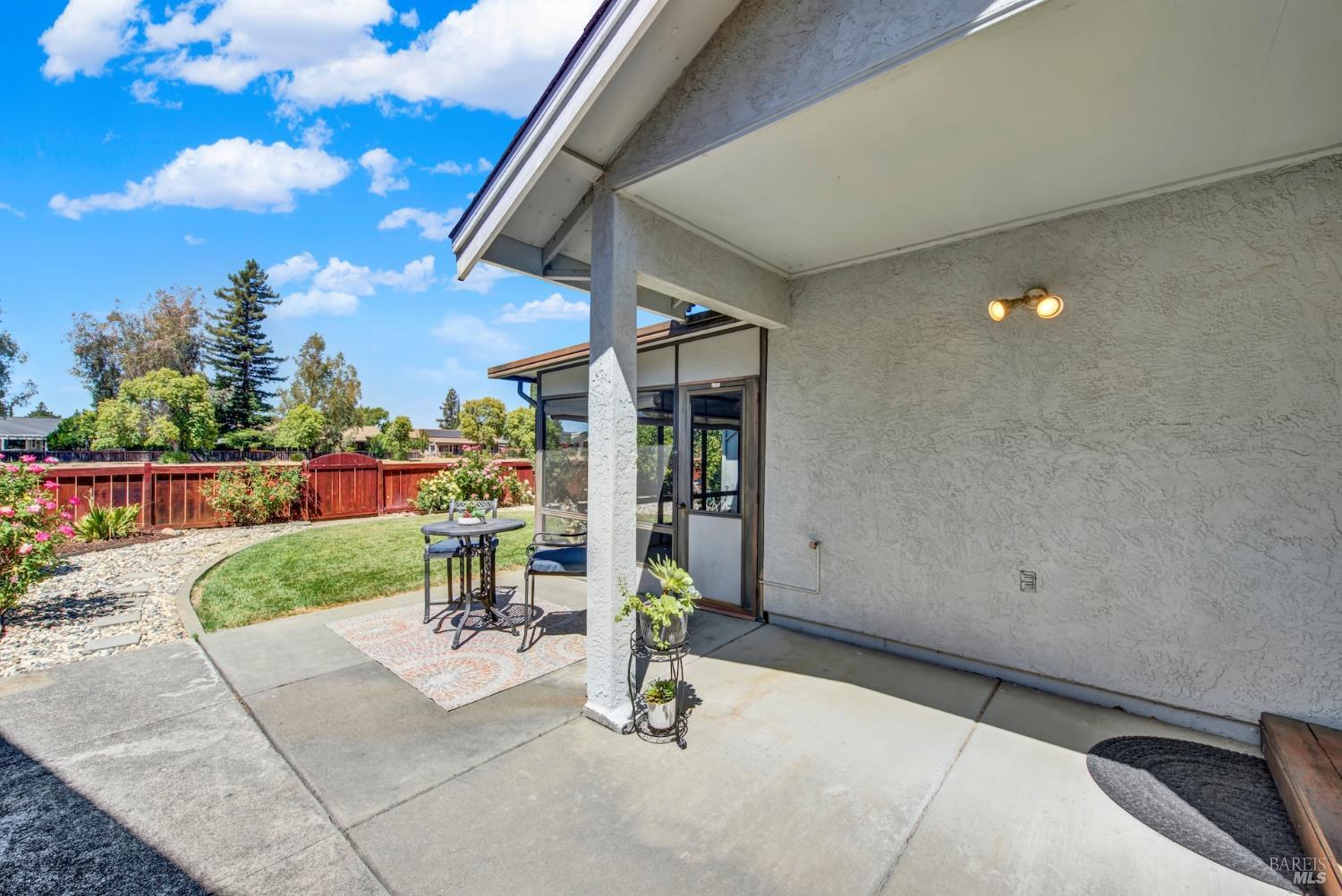 202 White Sands Drive Vacaville CA 95687