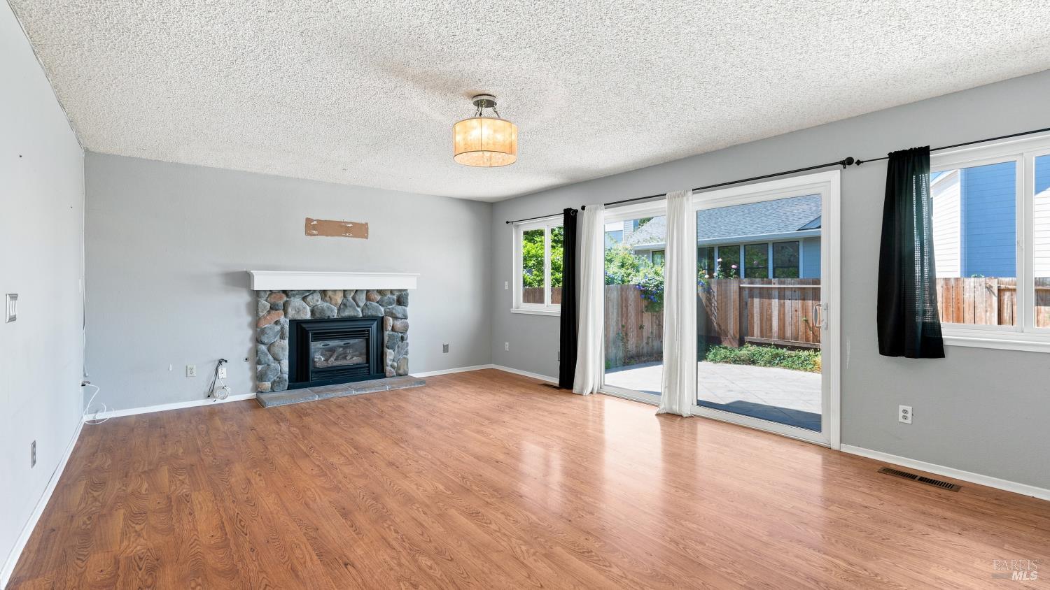 1639 Flanigan Way Petaluma CA 94954