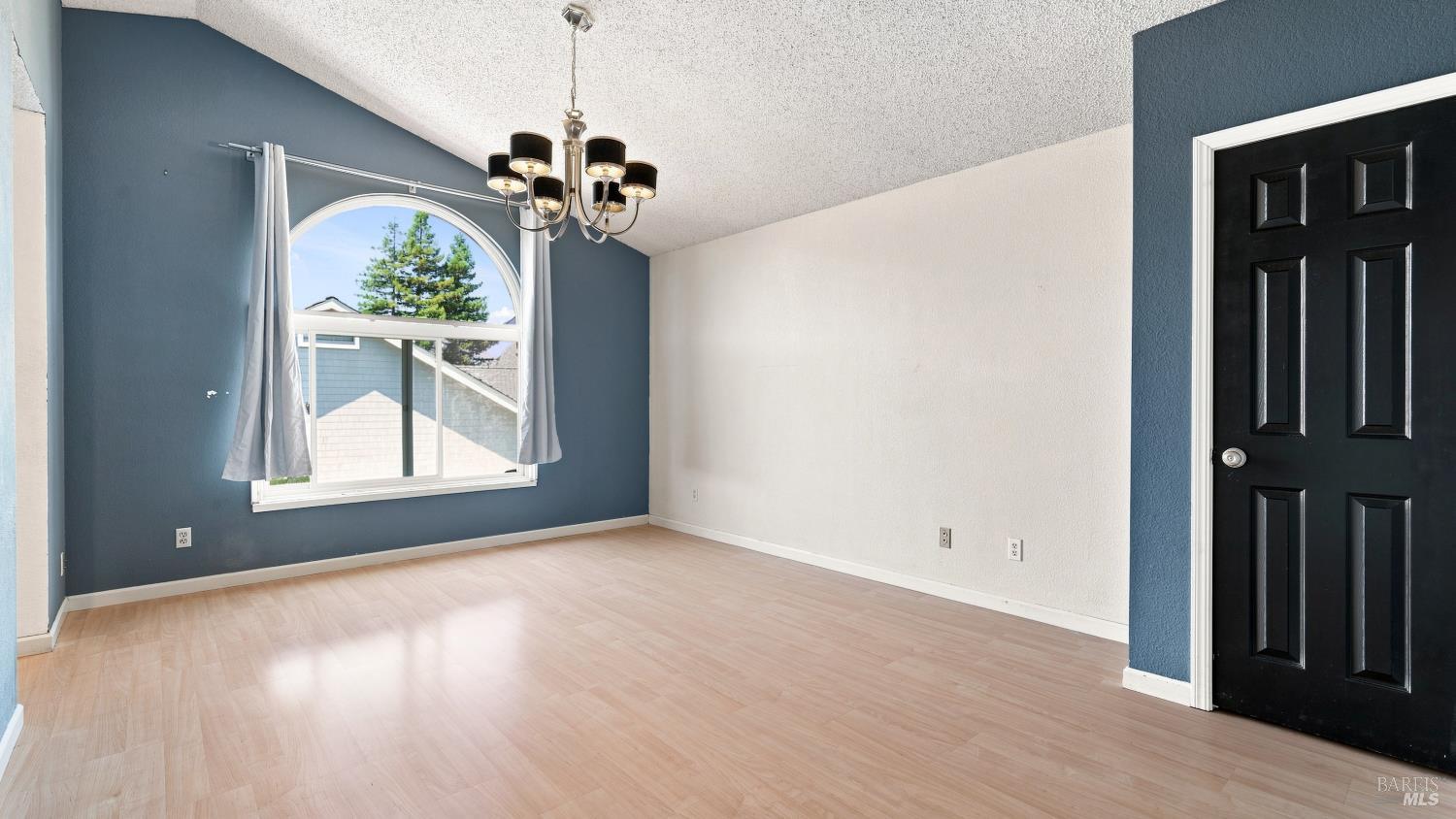 1639 Flanigan Way Petaluma CA 94954