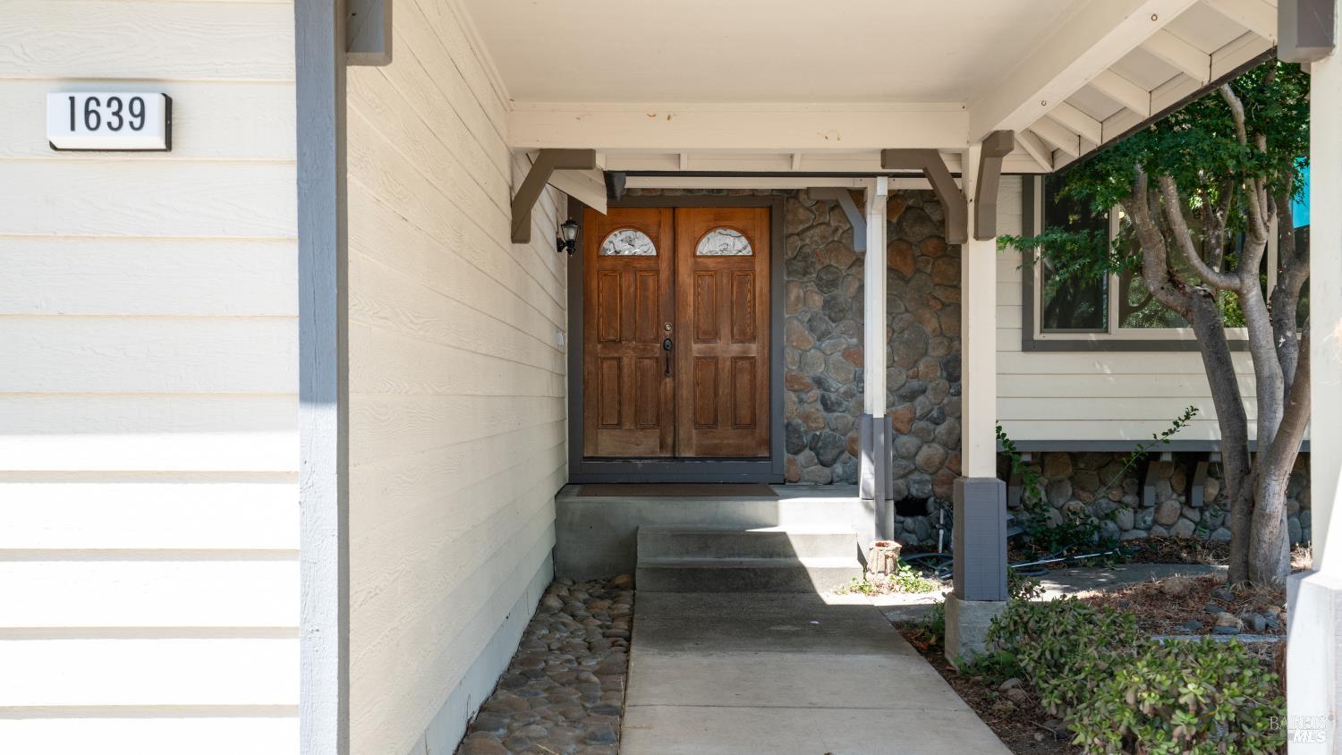 1639 Flanigan Way Petaluma CA 94954