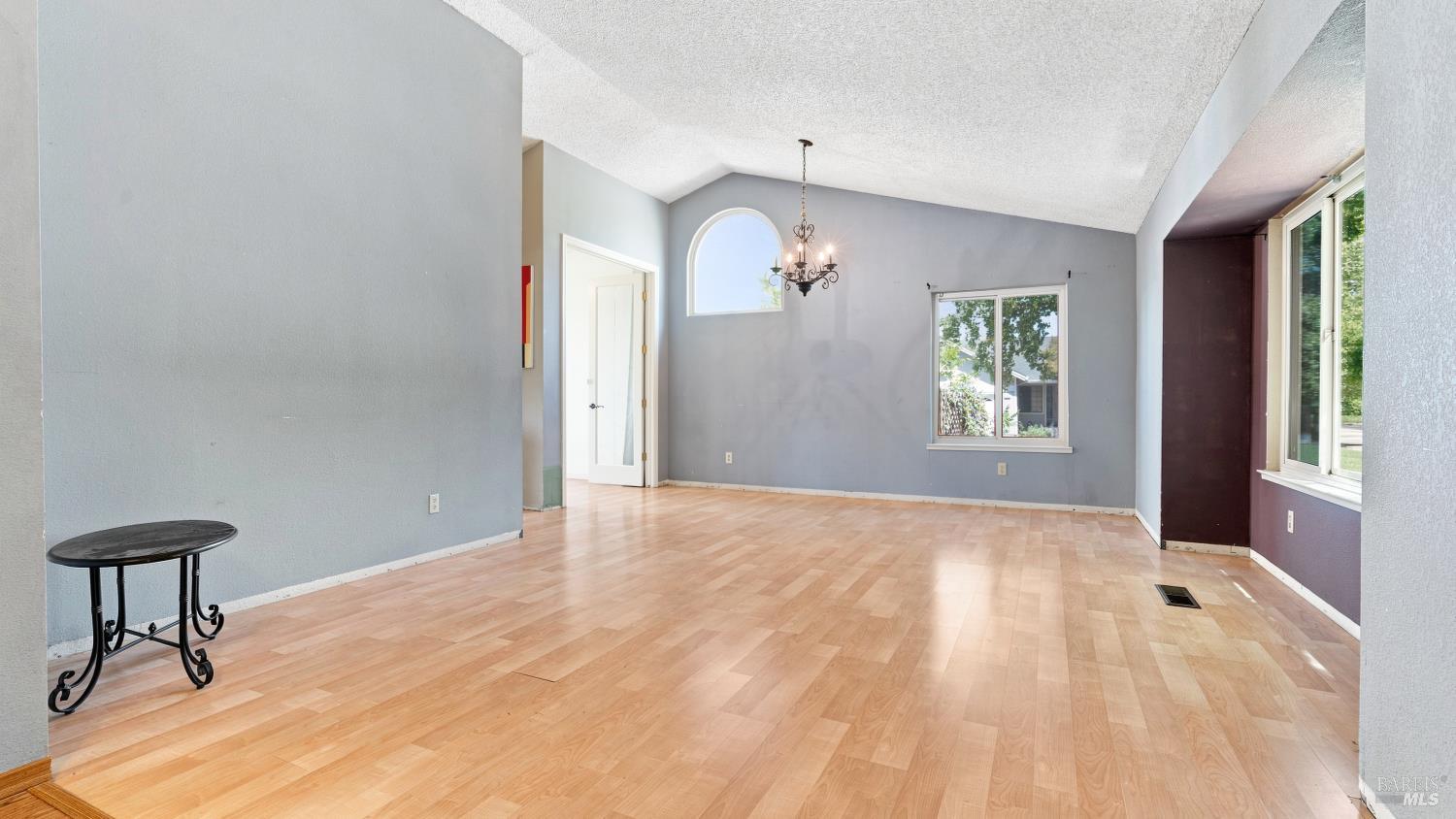 1639 Flanigan Way Petaluma CA 94954