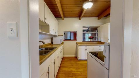 879 Yulupa Avenue Santa Rosa CA 95405