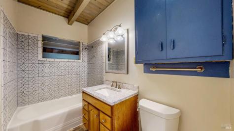 879 Yulupa Avenue Santa Rosa CA 95405