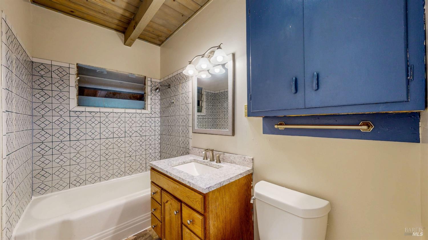 879 Yulupa Avenue Santa Rosa CA 95405