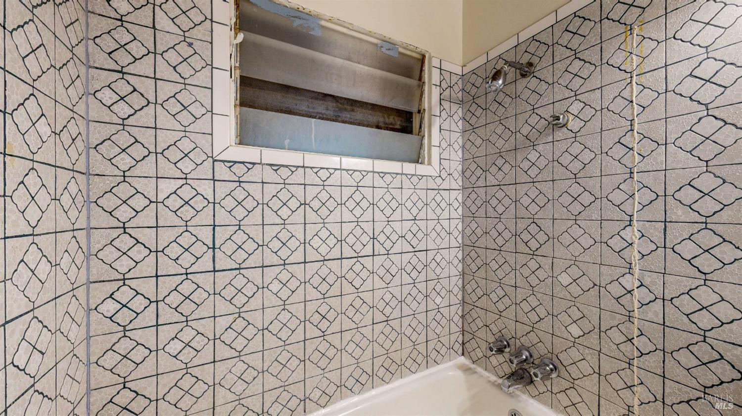 879 Yulupa Avenue Santa Rosa CA 95405
