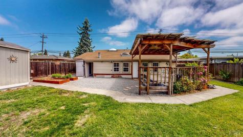 879 Yulupa Avenue Santa Rosa CA 95405