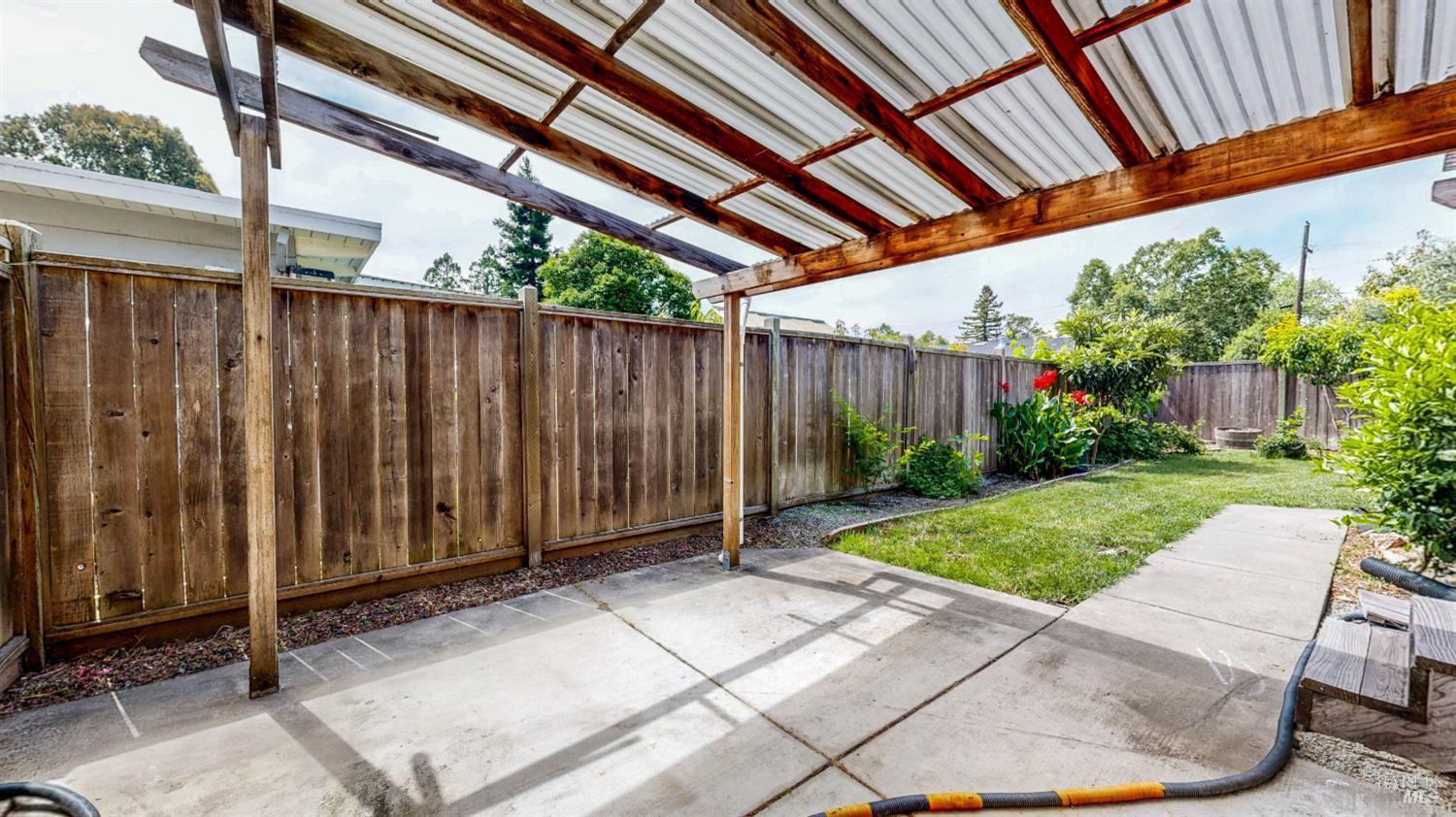 879 Yulupa Avenue Santa Rosa CA 95405