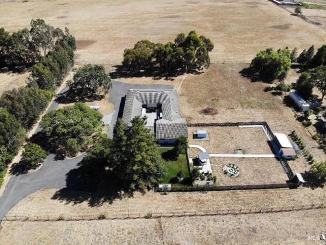 530 Oasis Drive Santa Rosa CA 95407