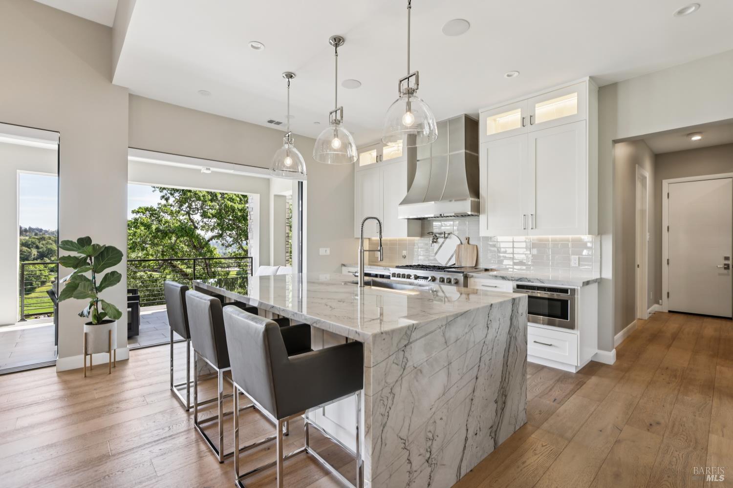 3758 Skyfarm Drive Santa Rosa CA 95403