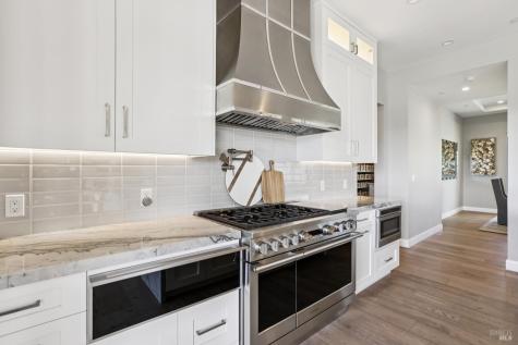 3758 Skyfarm Drive Santa Rosa CA 95403