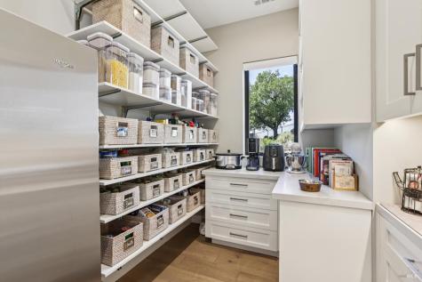 3758 Skyfarm Drive Santa Rosa CA 95403