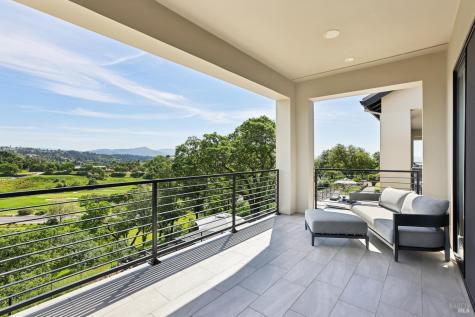 3758 Skyfarm Drive Santa Rosa CA 95403
