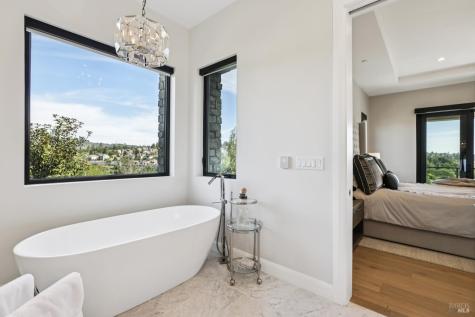 3758 Skyfarm Drive Santa Rosa CA 95403