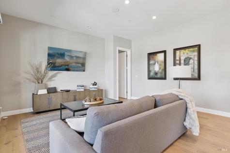 3758 Skyfarm Drive Santa Rosa CA 95403