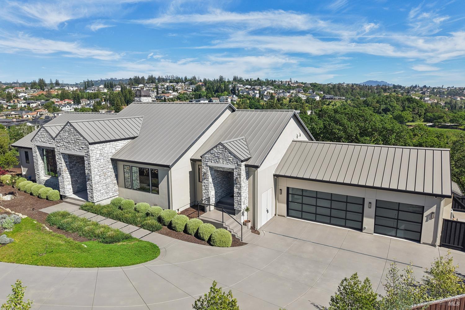 3758 Skyfarm Drive Santa Rosa CA 95403