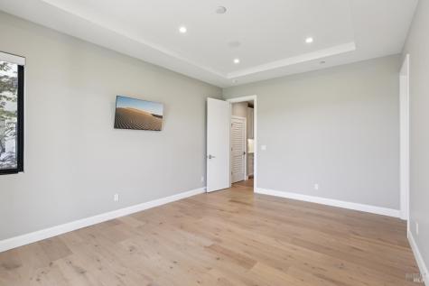 3758 Skyfarm Drive Santa Rosa CA 95403