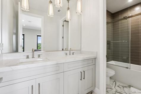 3758 Skyfarm Drive Santa Rosa CA 95403