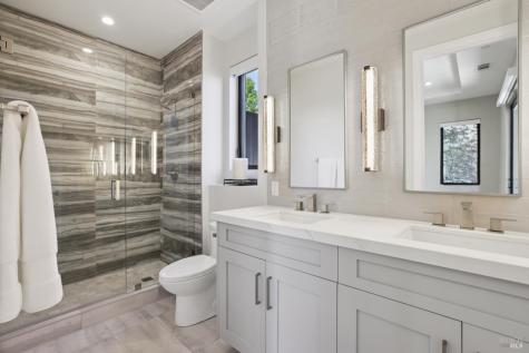 3758 Skyfarm Drive Santa Rosa CA 95403