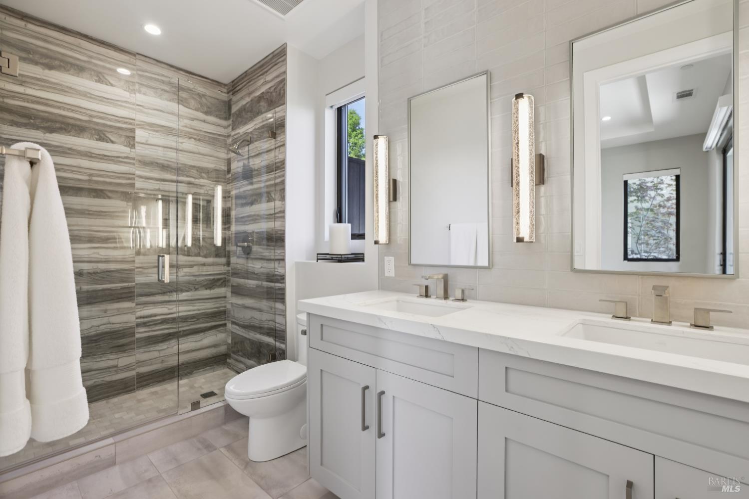 3758 Skyfarm Drive Santa Rosa CA 95403