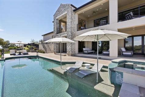 3758 Skyfarm Drive Santa Rosa CA 95403