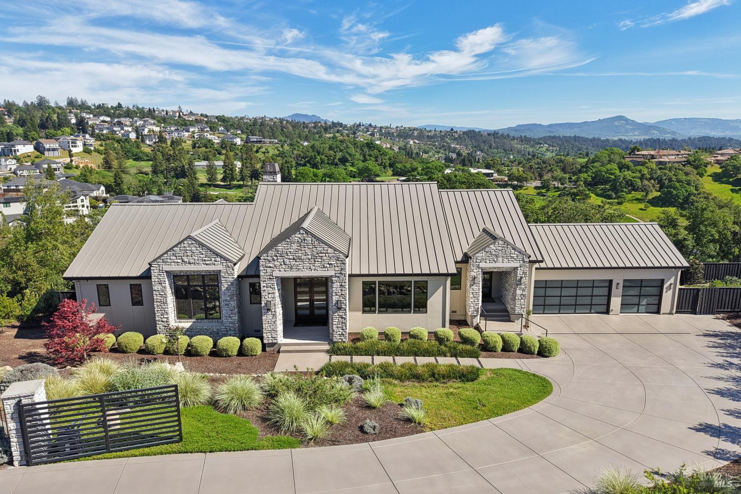 3758 Skyfarm Drive Santa Rosa CA 95403