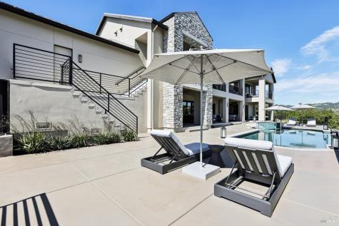 3758 Skyfarm Drive Santa Rosa CA 95403