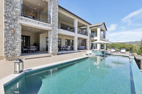 3758 Skyfarm Drive Santa Rosa CA 95403
