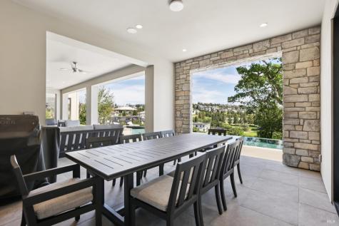 3758 Skyfarm Drive Santa Rosa CA 95403