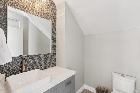 3758 Skyfarm Drive Santa Rosa CA 95403