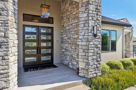 3758 Skyfarm Drive Santa Rosa CA 95403