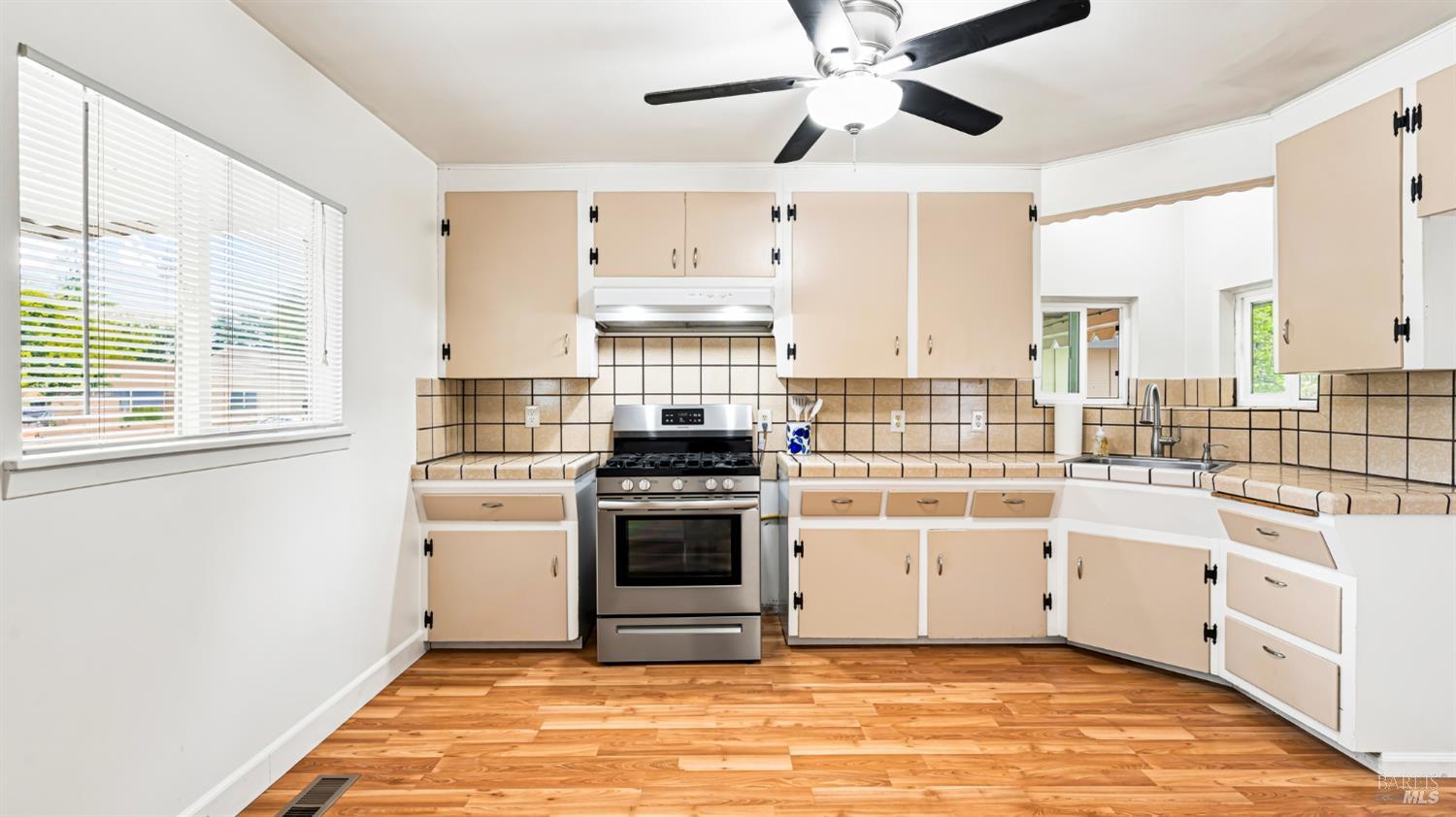 498 Duncan Street Santa Rosa CA 95401