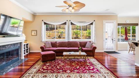 1450 Nighthawk Place Santa Rosa CA 95409